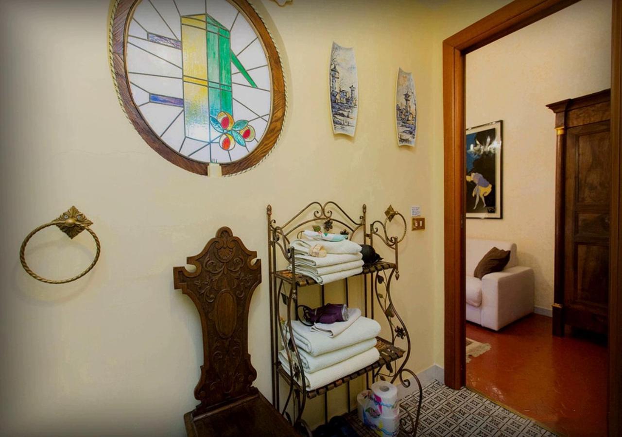 Atmosfere Del Centro Storico Napoli